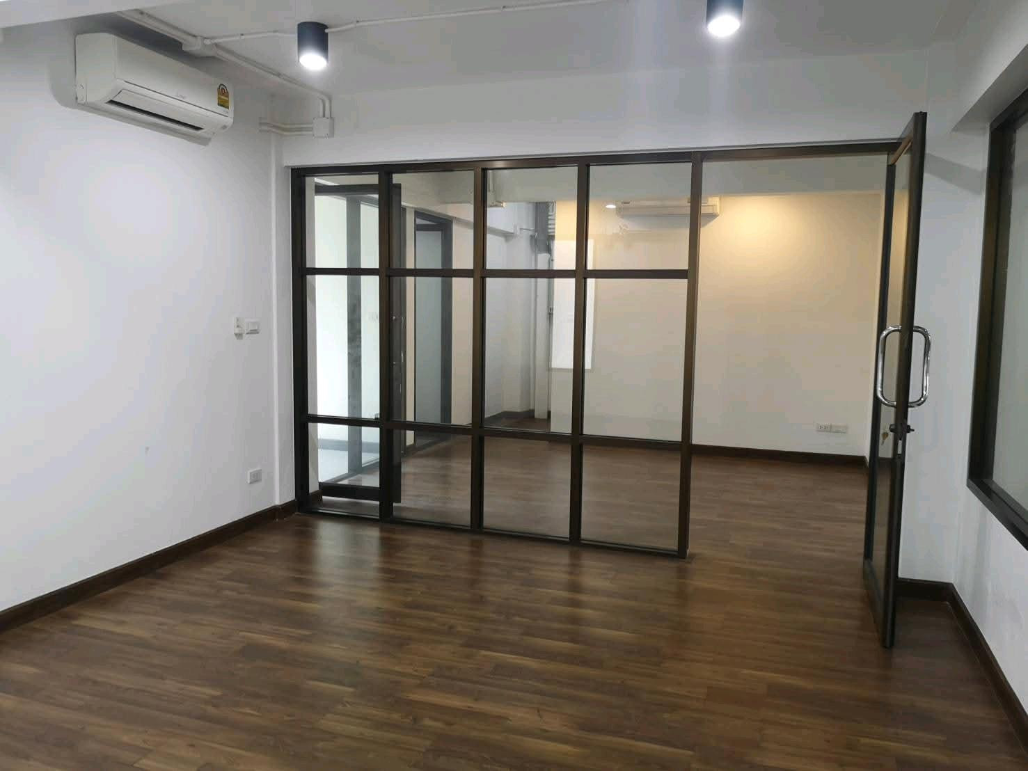 ✨ 4.5-story office building with freight elevator – รูปที่ 4