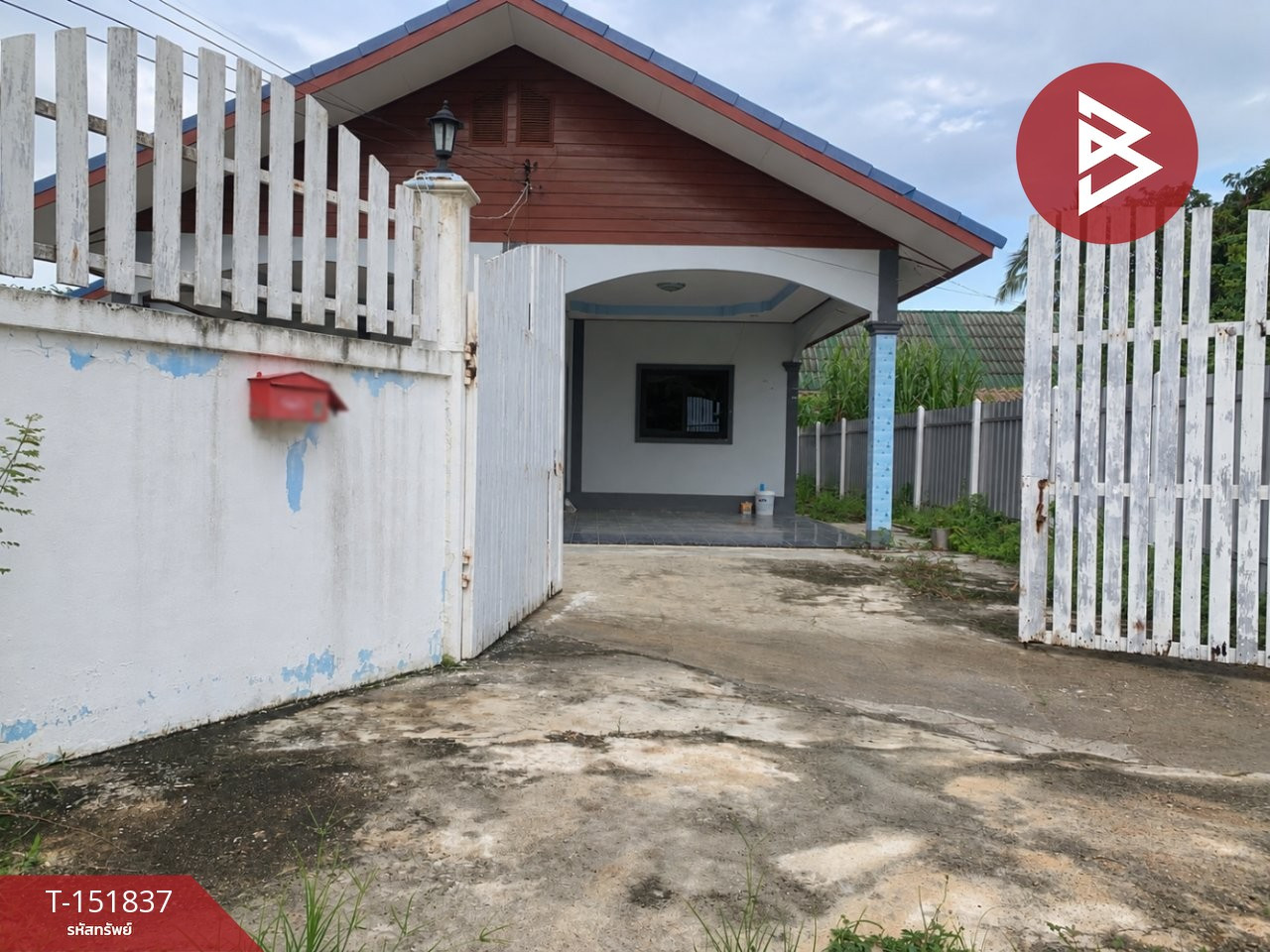 Single house for sale with land, area 1 ngan 62 sq m, Ban Pong, Ratchaburi. Single house for sale with land, area 1 ngan 62 sq m, Ban Pong, Ratchaburi.