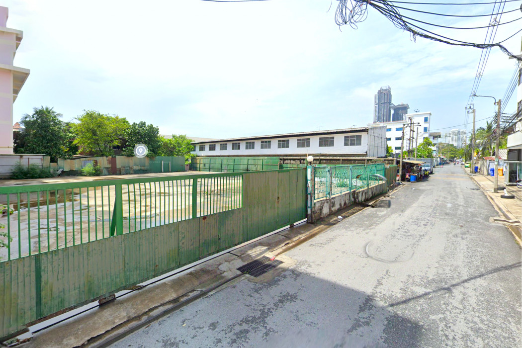 Land for sale, Soi Charoen Rat 7, size 263 sq m, near Rama 3 Road, just 1.1 km. DD Land for sale, Soi Charoen Rat 7, size 263 sq m, near Rama 3 Road, just 1.1 km. DD