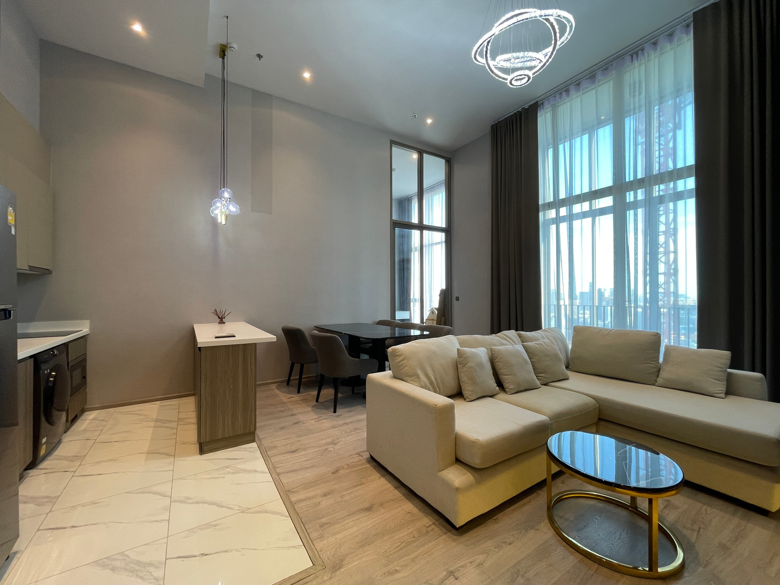 Luxury condominium for rent Rhythm Ekkamai 2bedroom 99,999/month Luxury condominium for rent Rhythm Ekkamai 2bedroom 99,999/month