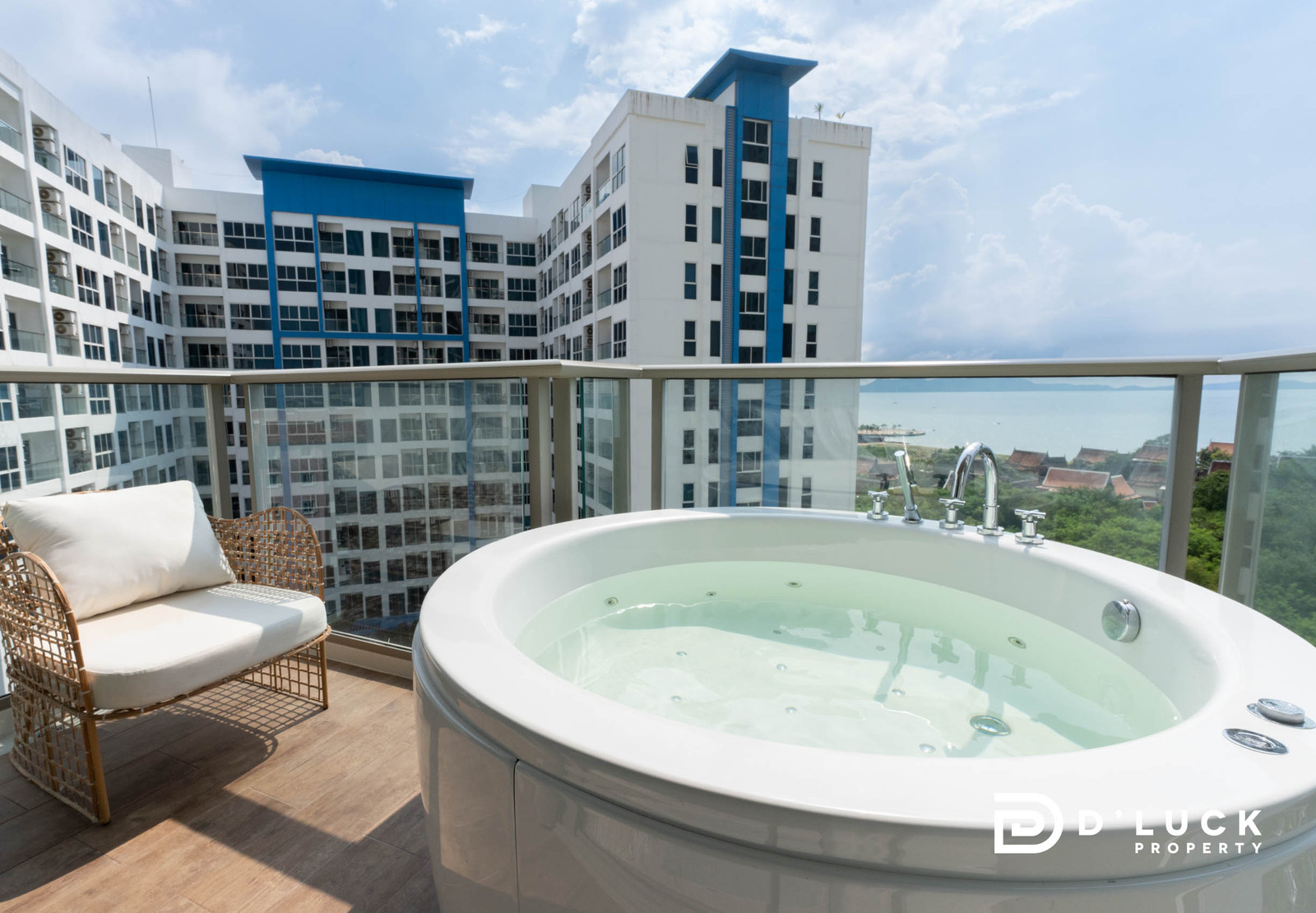 Luxury Condo for Sale in Pattaya, The Riviera Monaco, Sale with Tenant. Luxury Condo for Sale in Pattaya, The Riviera Monaco, Sale with Tenant.