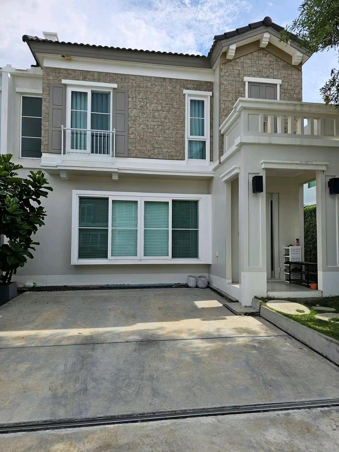 📍 Bangna-Trad location, convenient travel, near the main road, Suvarnabhumi Airport.