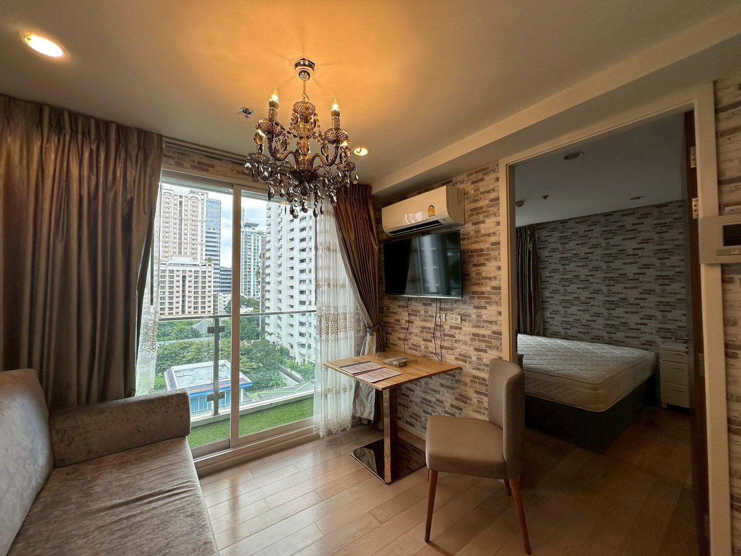 ให้เช่า 1 ห้องนอน 15 Sukhumvit Residences BTS นานา ให้เช่า 1 ห้องนอน 15 Sukhumvit Residences BTS นานา