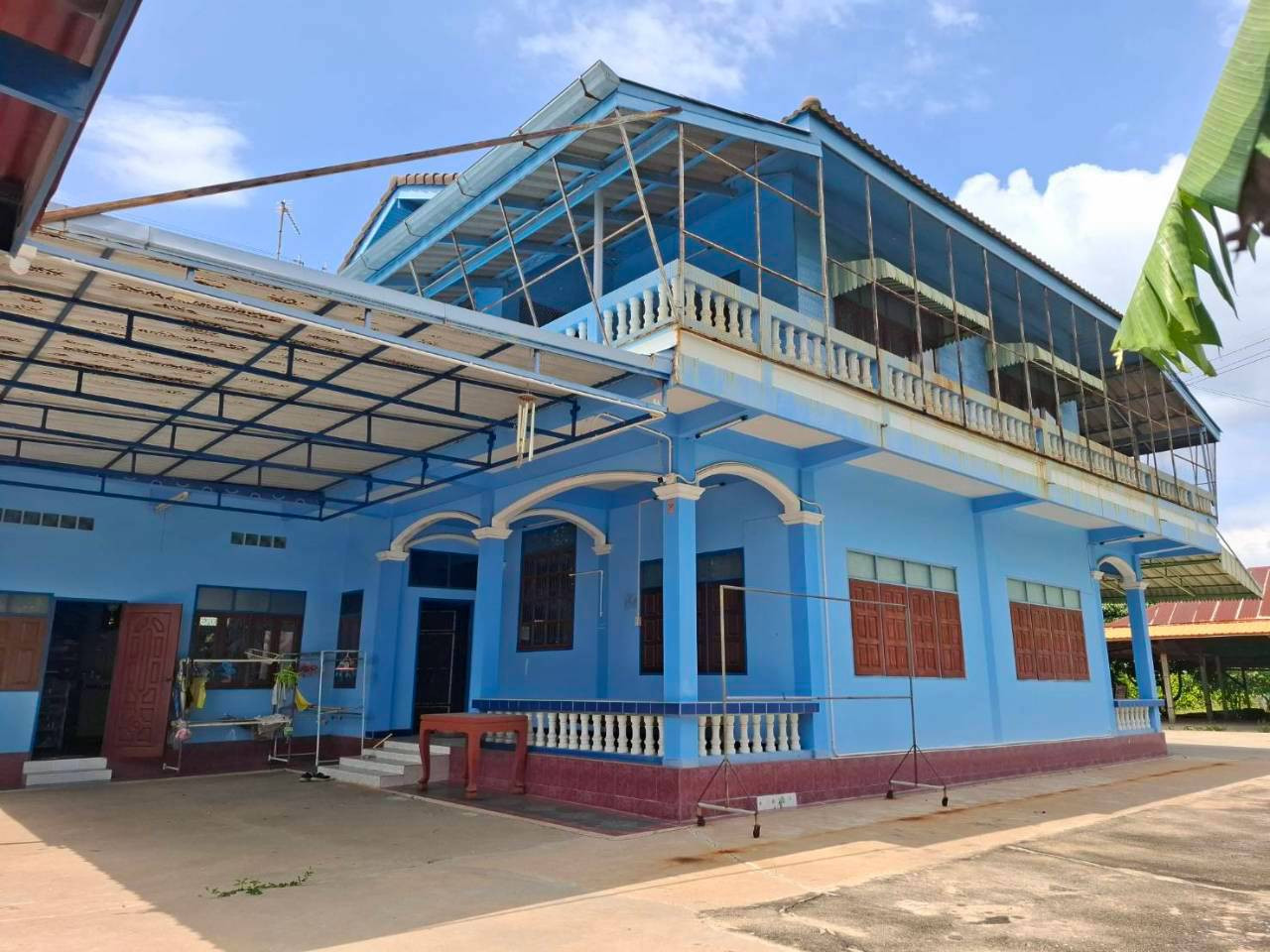 98542 - Vacation home along the Noi River, Bang Chak Subdistrict, Wiset Chai Chan District, Ang Thong Province, that is outstanding, private and supports a variety of business operations on an area of 1 rai 67 square wah. 98542 - Vacation home along the Noi River, Bang Chak Subdistrict, Wiset Chai Chan District, Ang Thong Province, that is outstanding, private and supports a variety of business operations on an area of 1 rai 67 square wah.