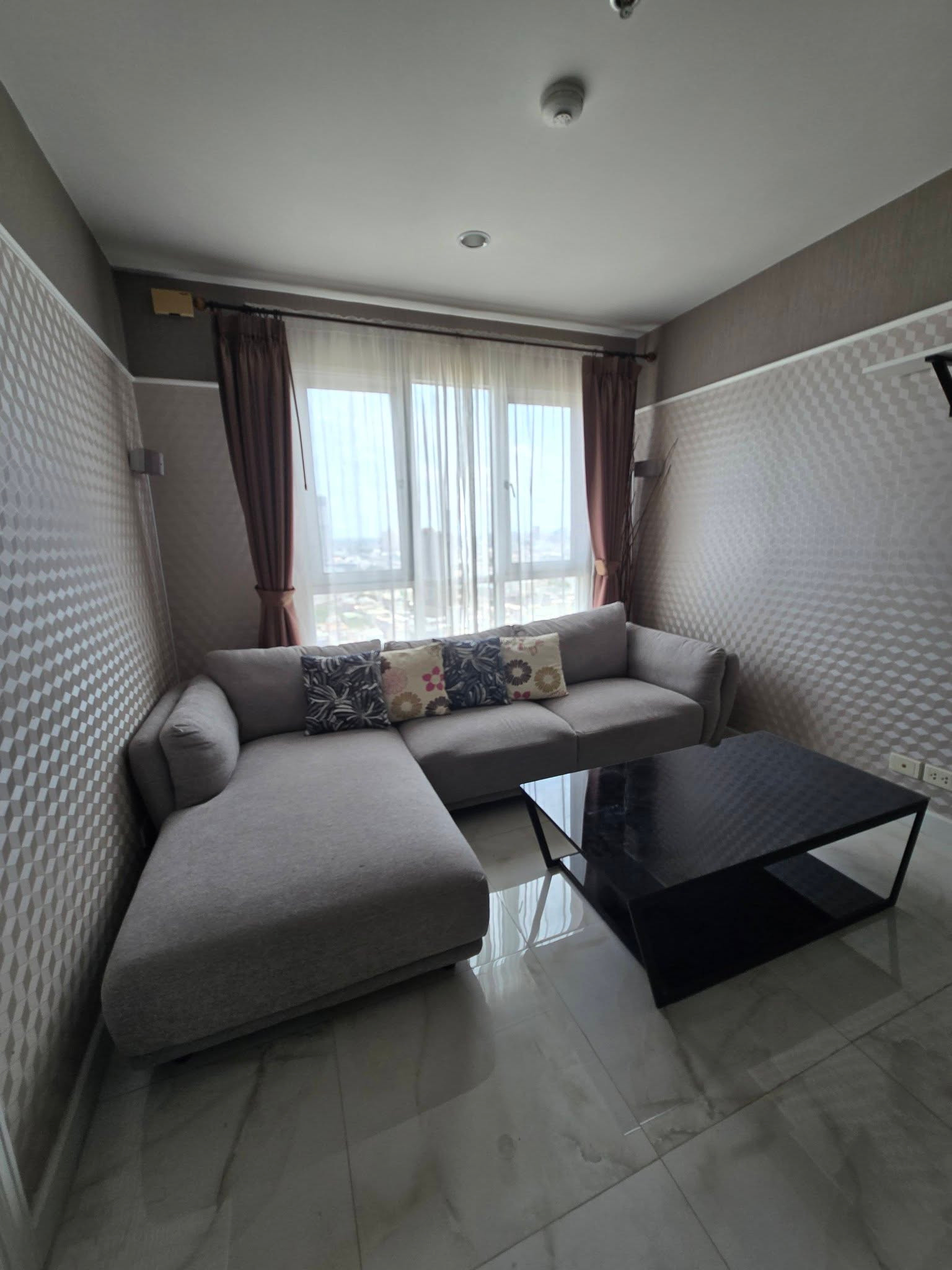 Condo for rent..Lumpini place water cliff condo on the 34th floor, Building B, 48 sq m., size 2 bedrooms, 1 bathroom, 1 kitchen, 1 living Fully furnished. Condo for rent..Lumpini place water cliff condo on the 34th floor, Building B, 48 sq m., size 2 bedrooms, 1 bathroom, 1 kitchen, 1 living Fully furnished.