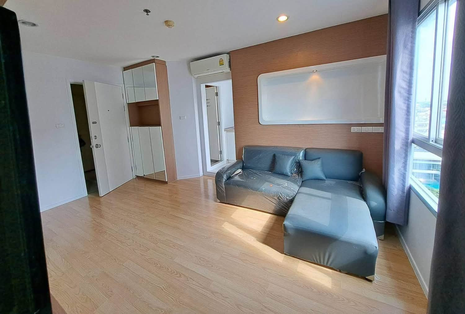 Condo for Rent: Lumpini Ville Ramkhamhaeng 60/2 (2-Bedroom Unit) Condo for Rent: Lumpini Ville Ramkhamhaeng 60/2 (2-Bedroom Unit)