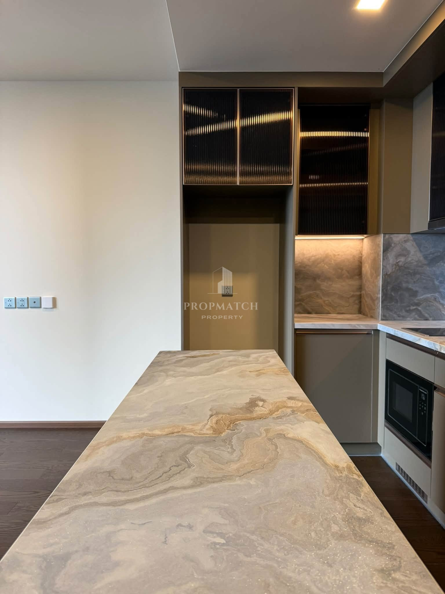 🔥🔥ตำแหน่งหายาก🔥🔥ราคาพิเศษ คอนโดหรูใจกลางราชเทวี SHUSH Ratchathewi (1 bed 43.75 sqm) เพียง 9.25 MB เท่านั้น‼️ Tel.093-9796392 K.เฌอ  – รูปที่ 3