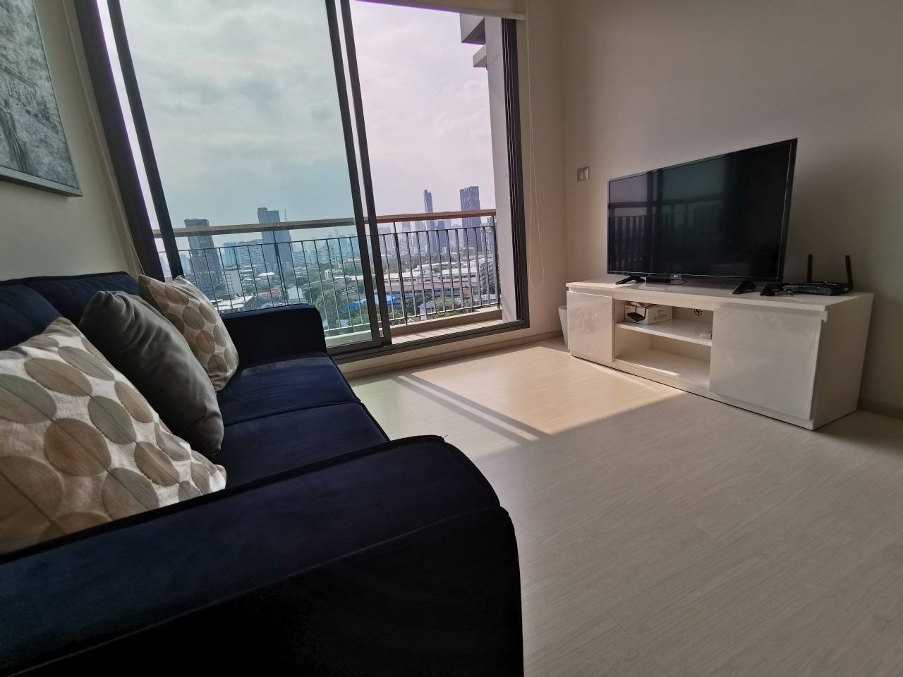 for RENT : RHYTHM sukhumvit 42  1bed1bath Please call : 095-3905490 – รูปที่ 2