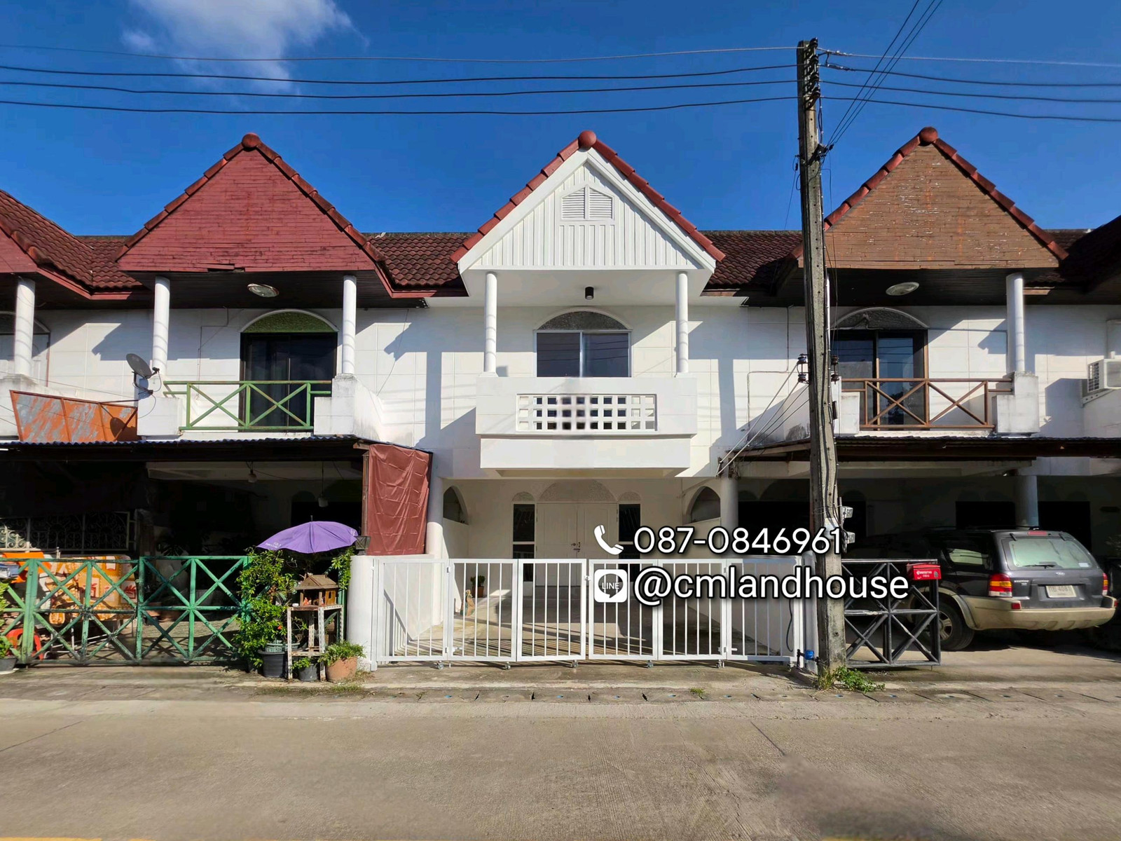 บ้านใกล้เมือง 5 กม. สี่แยกหลุยส์สันกำแพง เข้าซอยจากถนนหลวง 300 เมตร มีรถประจำทางผ่าน ตัวบ้านกว้างเหมือนบ้านเดี่ยว พื้นที่เหลือเยอะ สามารถต่อเติมทั้งห้องเพิ่มได้ บ้านใกล้เมือง 5 กม. สี่แยกหลุยส์สันกำแพง เข้าซอยจากถนนหลวง 300 เมตร มีรถประจำทางผ่าน ตัวบ้านกว้างเหมือนบ้านเดี่ยว พื้นที่เหลือเยอะ สามารถต่อเติมทั้งห้องเพิ่มได้