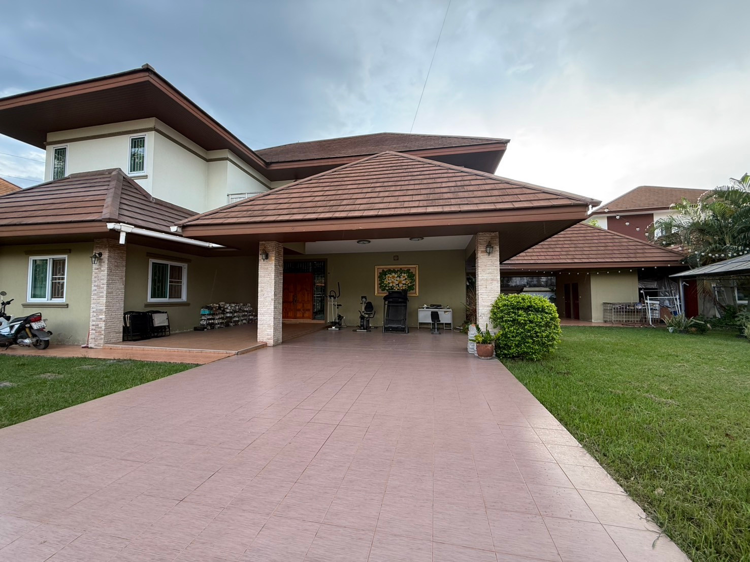 🏡 บ้านเดี่ยวหลังใหญ่ 182 ตร.ว. ขอนแก่น | 4 ห้องนอน 7 ห้องน้ำ |  – รูปที่ 2