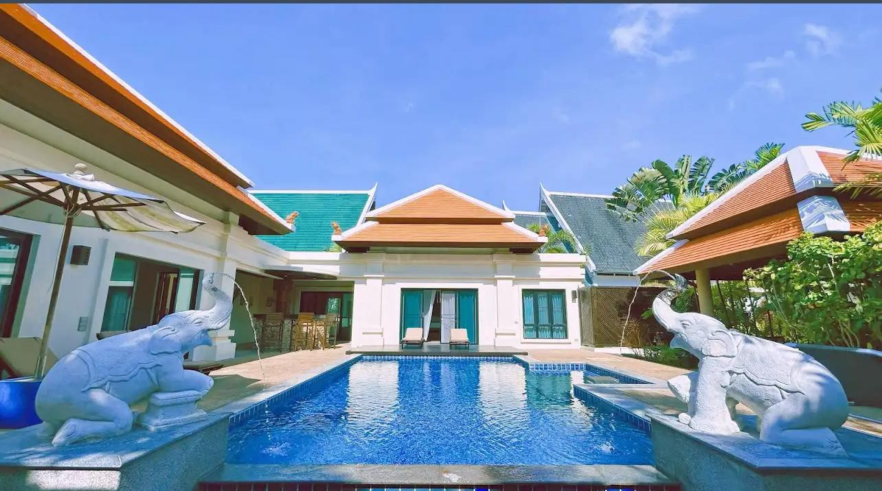 ขายคฤหาสน์หรู | สไตล์ไทย-บาหลี 3 ห้องนอน 4 ห้องน้ำ โซนหาดในหาน ภูเก็ต ขายคฤหาสน์หรู | สไตล์ไทย-บาหลี 3 ห้องนอน 4 ห้องน้ำ โซนหาดในหาน ภูเก็ต