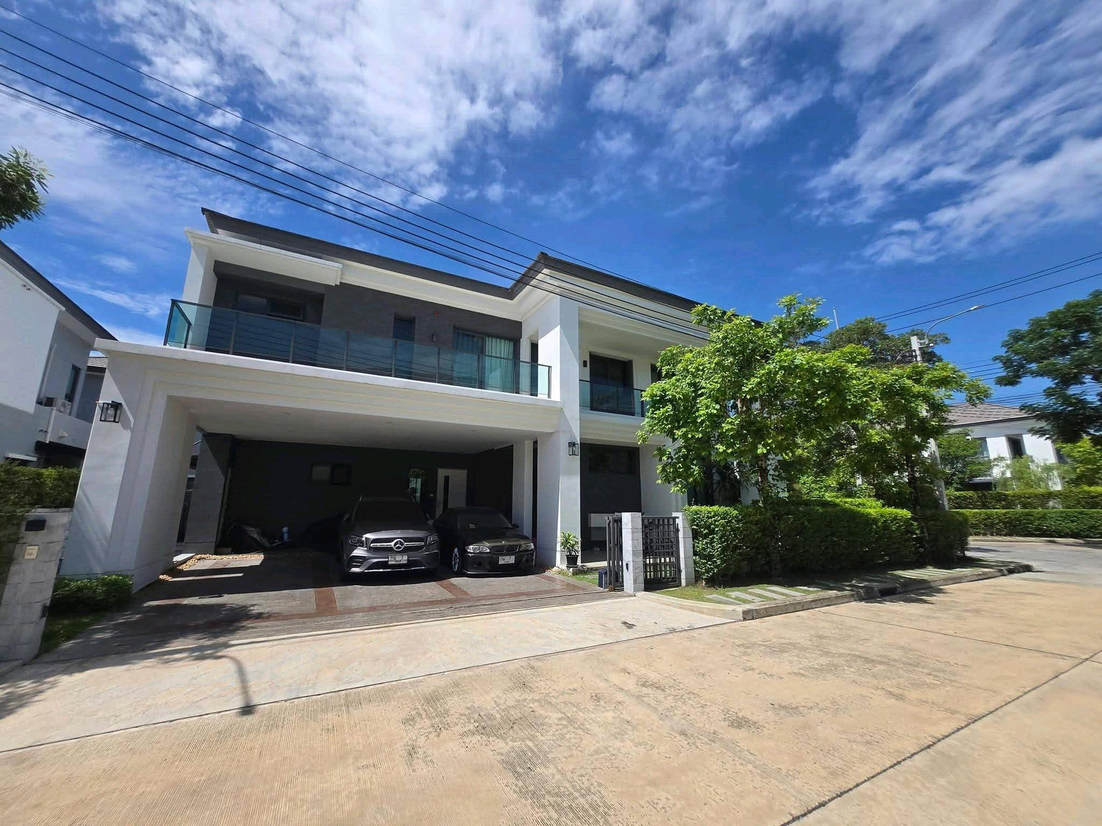 🏡 บ้านเดี่ยวหรู 2 ชั้น 5 นอน 6 น้ำ โซนกรุงเทพกรีฑา โครงการ The City พระราม 9 – รามคำแหง 100กว่าตร.วา ลดเหลือ 27.9 ล้านเท่านั้น
