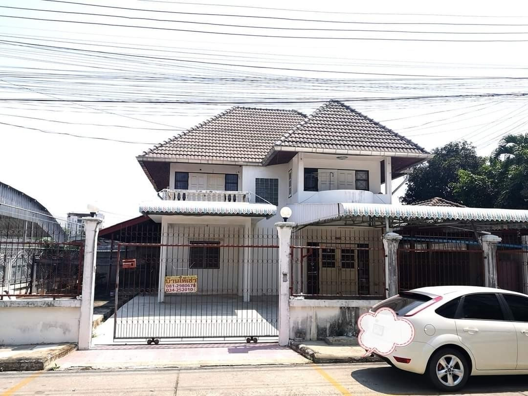 #For rent# Single house with house area and a parking garage with a roof near Silpakorn University, Nakhon Pathom, suitable for living or doing a variety of businesses. that require an area or home office