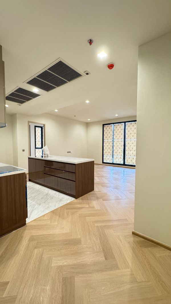 ♥️unsold unit from project FQ availble 18,000,000 ♥️ 2 bed 2 bath,95 Sqm.