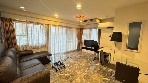 💥 [𝐏-𝟏𝟎𝟑𝟑𝟗] FORRENT : Saranjai Mansion Spacious Room, Heart of the City! Near BTS Nana 𝟐𝟓,𝟎𝟎𝟎 THB/m. | Line ID @easycondoplus | 099-229-6397