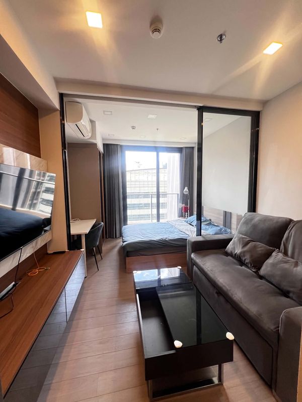 🌷🩷 One 9 five 🌷🩷 1 BEDROOM + 1 BATHROOMS | 27 SQ.M.  - Rental Price : 18,000 Baht/month