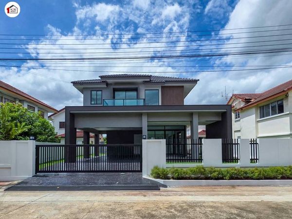 ขาย บ้านเดี่ยว ชลลดา บางบัวทอง รีโนเวทใหม่ ฟังก์ชันครบ  ทำเลดี ติดถนนบางกรวย-ไทรน้อย ใกล้รถไฟฟ้า MRT บางพลู 