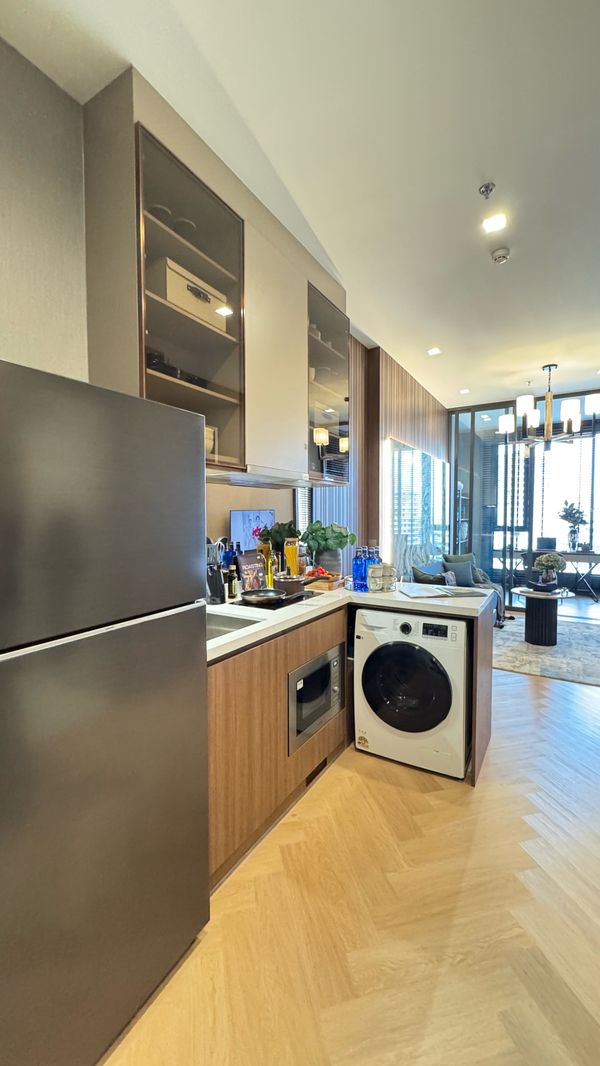 43.5 Sqm. 1 Bedroom plus Unsold Unit  7,200,000 MB