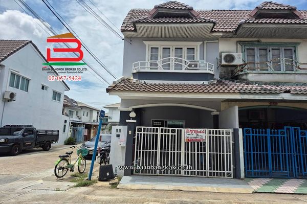 Townhouse Manawadee Park, Soi Wat Lat Pla Duk, area 16 sq m., Bang Rak Phatthana Subdistrict. Bang Bua Thong District Nonthaburi Province