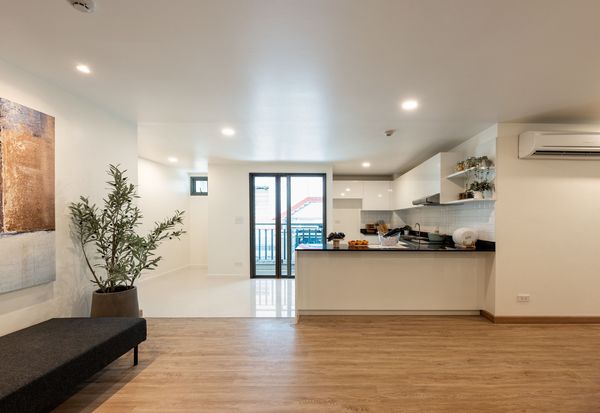 2 นอน 3 น้ำ 121 sqm. ready to move in (new renovated)