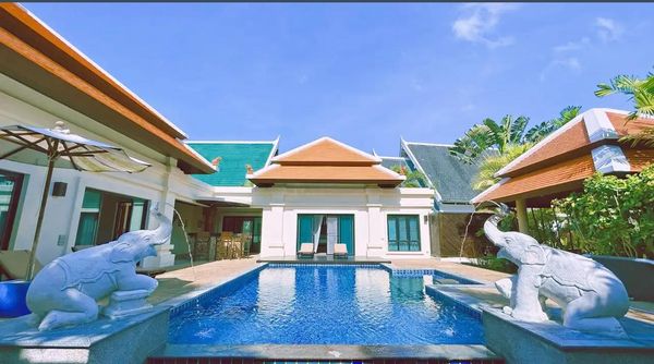 ขายคฤหาสน์หรู | สไตล์ไทย-บาหลี 3 ห้องนอน 4 ห้องน้ำ โซนหาดในหาน ภูเก็ต