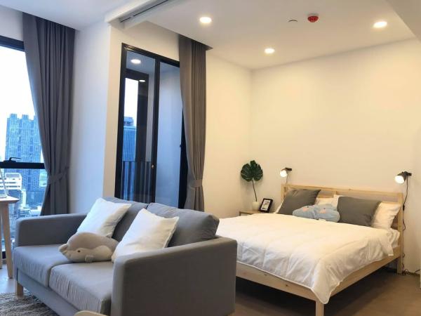 Ashton Chula - Silom【𝐒𝐄𝐋𝐋】พื้นที่ยืดหยุ่น ปรับเป็นมุมทำงานหรือพักผ่อนได้ง่าย ติดต่อไลน์ไอดี: @hacondo
