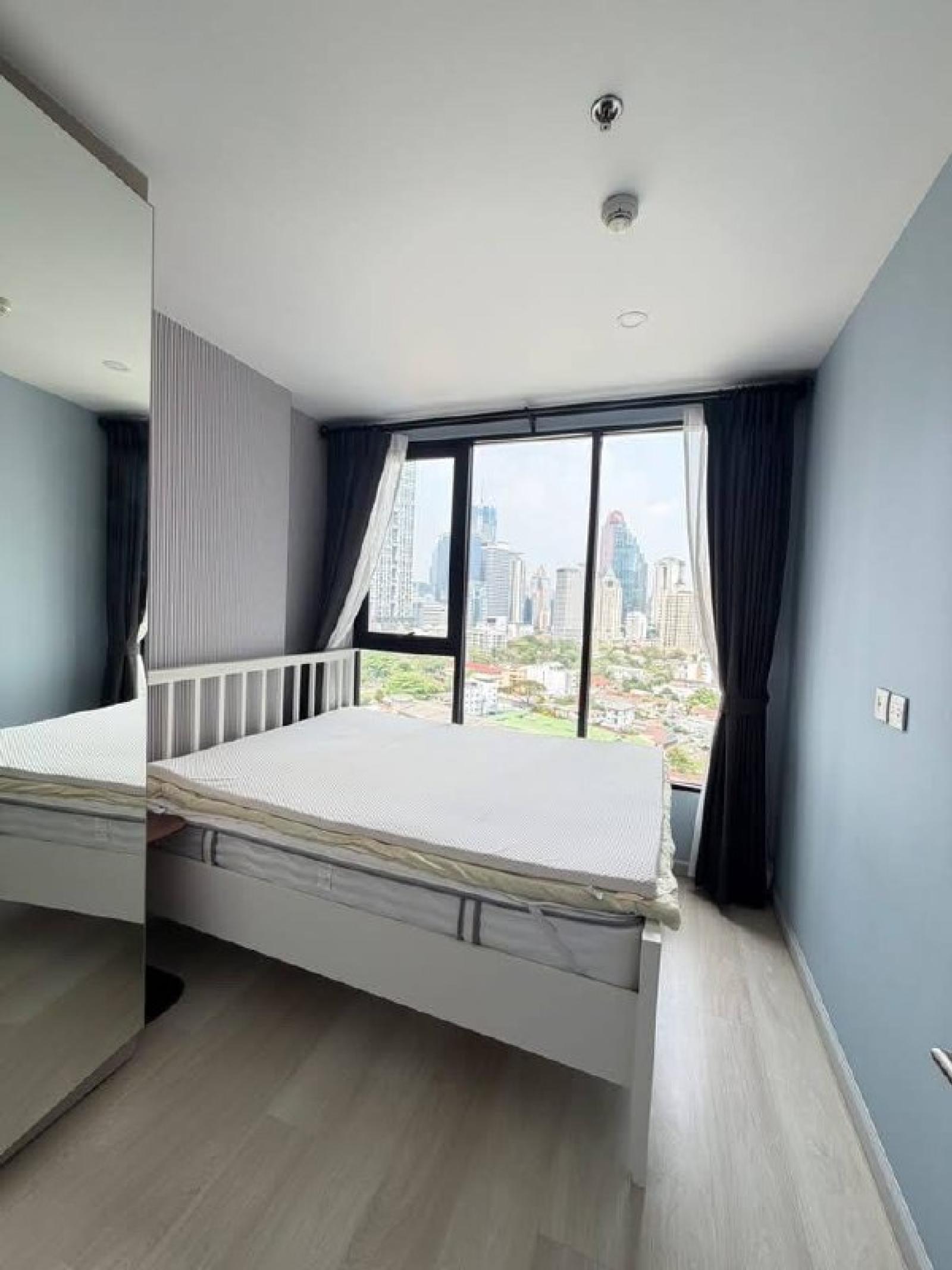 Knightsbridge Prime Sathorn【𝐑𝐄𝐍𝐓】เรียบ เท่ โปร่งตา ด้วยการจัดเฟอร์นิเจอร์อย่างพอดี ติดต่อไลน์ไอดี: @hacondo