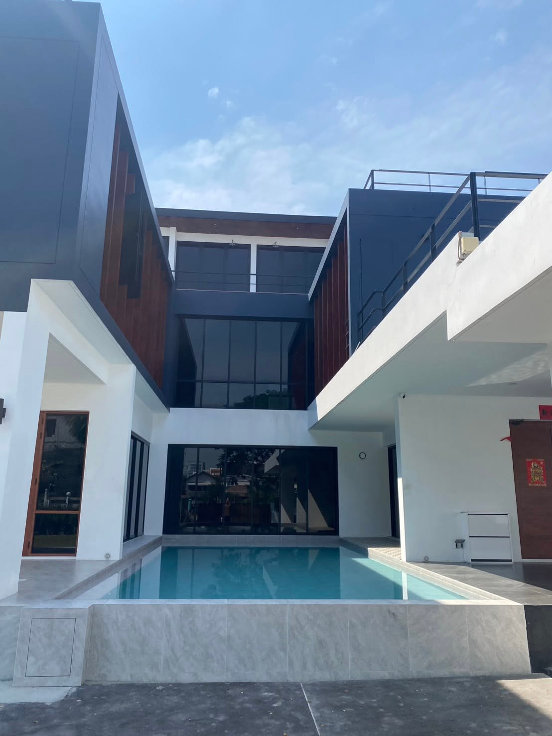 🏡 For rent 𝗟𝗨𝗫𝗨𝗥𝗬 𝗣𝗥𝗜𝗩𝗔𝗧𝗘 𝗣𝗢𝗢𝗟 𝗩𝗜𝗟𝗟𝗔 🌊 | Sukhumvit 62 | Luxury detached house 3 floors | 5 bedrooms | 700 sq m. | near BTS Bang Chak 🏡 For rent 𝗟𝗨𝗫𝗨𝗥𝗬 𝗣𝗥𝗜𝗩𝗔𝗧𝗘 𝗣𝗢𝗢𝗟 𝗩𝗜𝗟𝗟𝗔 🌊 | Sukhumvit 62 | Luxury detached house 3 floors | 5 bedrooms | 700 sq m. | near BTS Bang Chak
