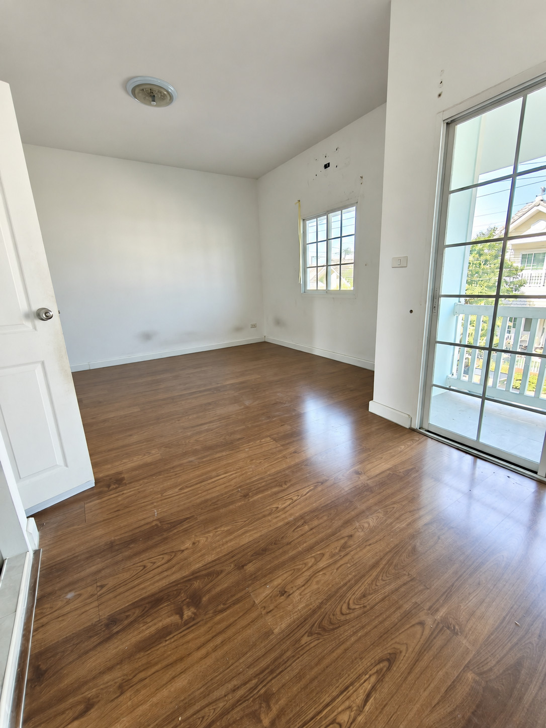 🔥 ทาวน์โฮม 2 ชั้น 3 ห้องนอน 3 ห้องน้ำ  🏡 วีน่า ทาวน์ ปลวกแดง–ระยอง – รูปที่ 4