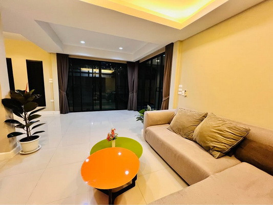 [ให้เช่า] หมู่บ้าน มณียา เอกมัย-รามอินทรา / 3 ห้องนอน 3 ห้องน้ำ / 70 ตรว. 175 ตรม. **42,000** บ้านเดี่ยวริมน้ำตกแต่งสวยพร้อมเฟอร์นิเจอร์ครบชุด เงียบสงบ เดินทางสะดวก พร้อมเข้าอยู่ ใกล้ห้างเซนทรัลอีสวิลล์ ใกล้ทางด่วนรามอินทรา – รูปที่ 3