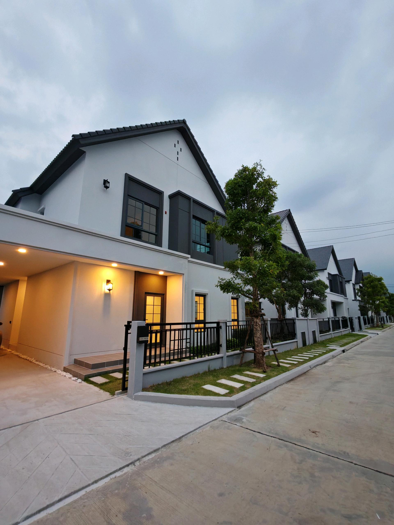ขาย-เช่า บ้านเดี่ยว บ้านใหม่ Centro Bangna เฟส2 
