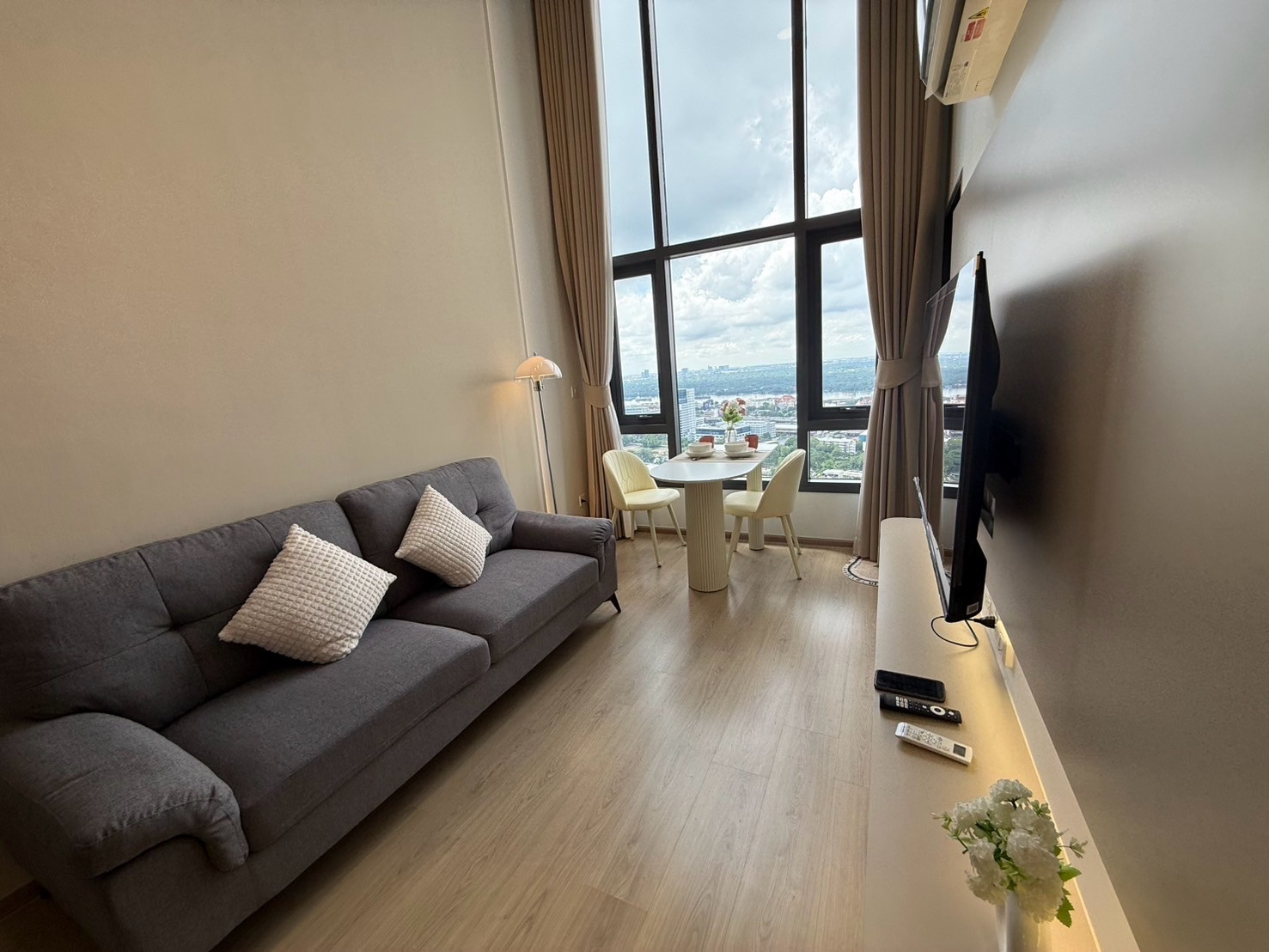 Minimal style🔥For Rent🔥2b1b  🚩LIFE Rama4 - Asoke ✅Pls Call ✅+66972422655
