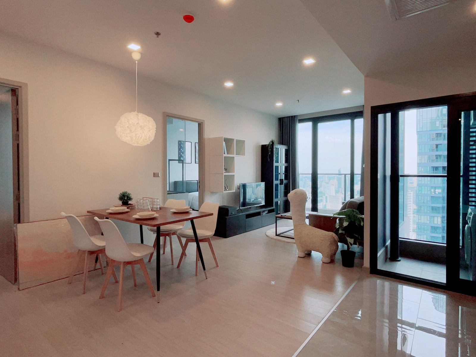🩵🐳 One 9 five 🐳🩵 2 BEDROOMS + 2 BATHROOMS | 70 SQ.M. - Rental Price : 55,000 Baht/month 🩵🐳 One 9 five 🐳🩵 2 BEDROOMS + 2 BATHROOMS | 70 SQ.M. - Rental Price : 55,000 Baht/month