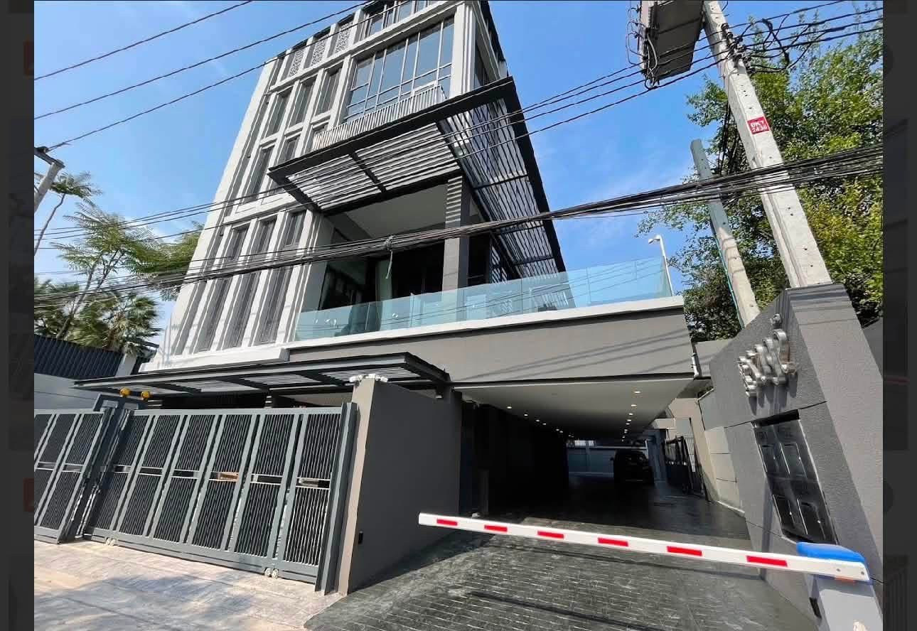 Single house for rent, Sage Thonglor 25, with private swimming pool + elevator, in the heart of Thonglor, near EmQuartier.