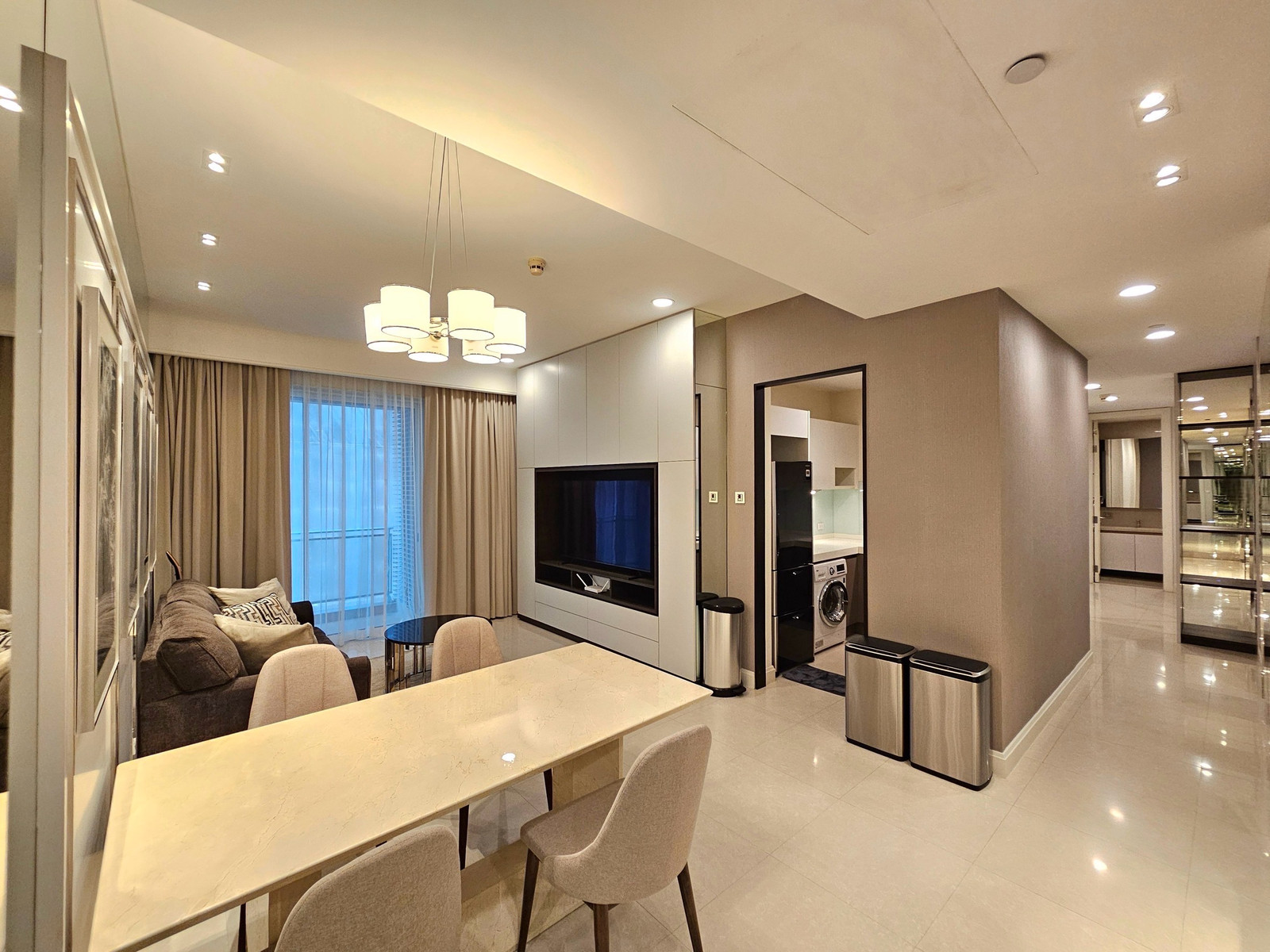 🏙️ Q Langsuan | Super Luxury Condominium 2 Bedrooms | 106 SQ.M. | Fully Furnished Only 85,000 per month 🏙️ Q Langsuan | Super Luxury Condominium 2 Bedrooms | 106 SQ.M. | Fully Furnished Only 85,000 per month