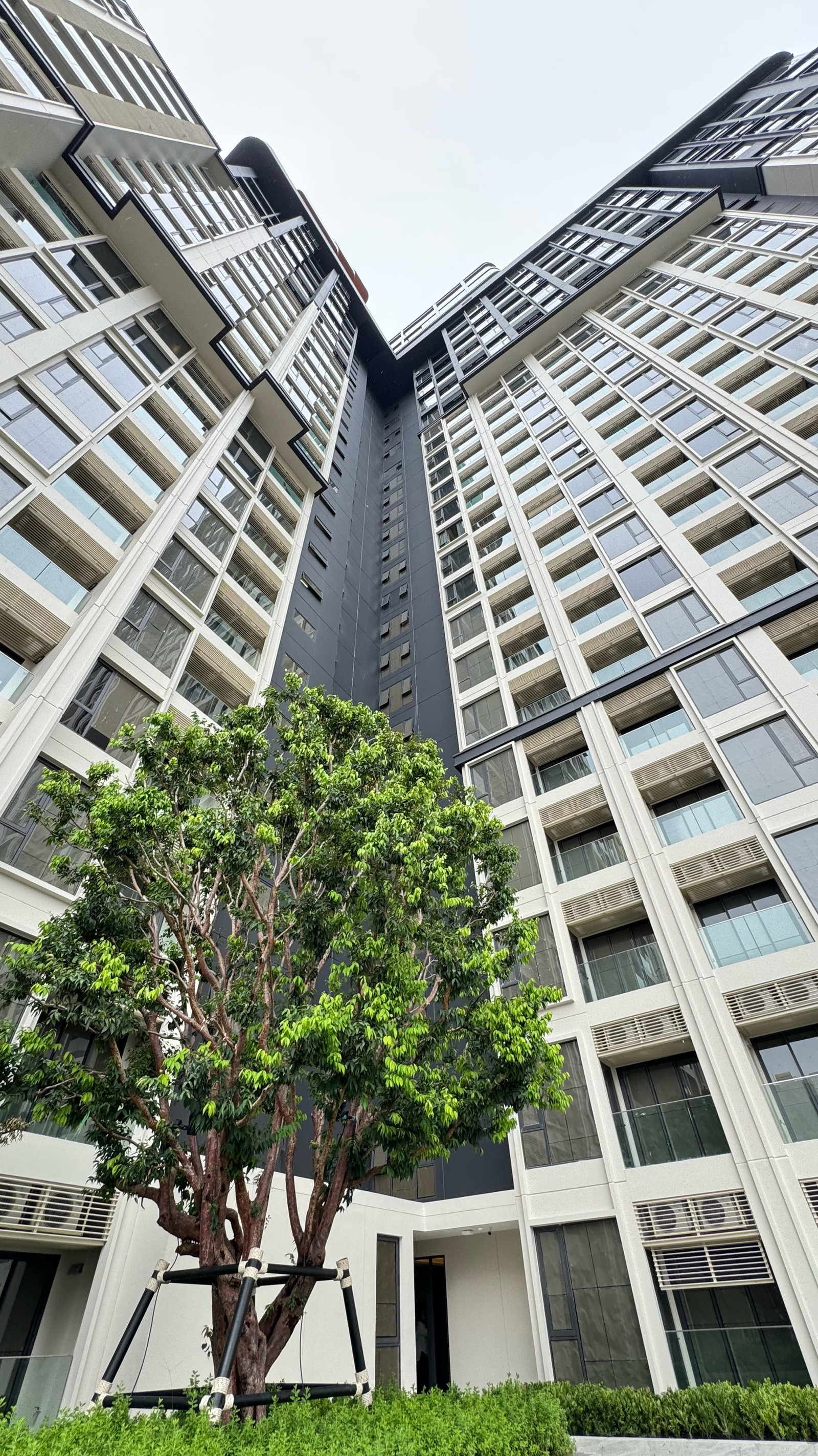 📍vertiplex 35 sqm. high floor city view 7,600,000 📍