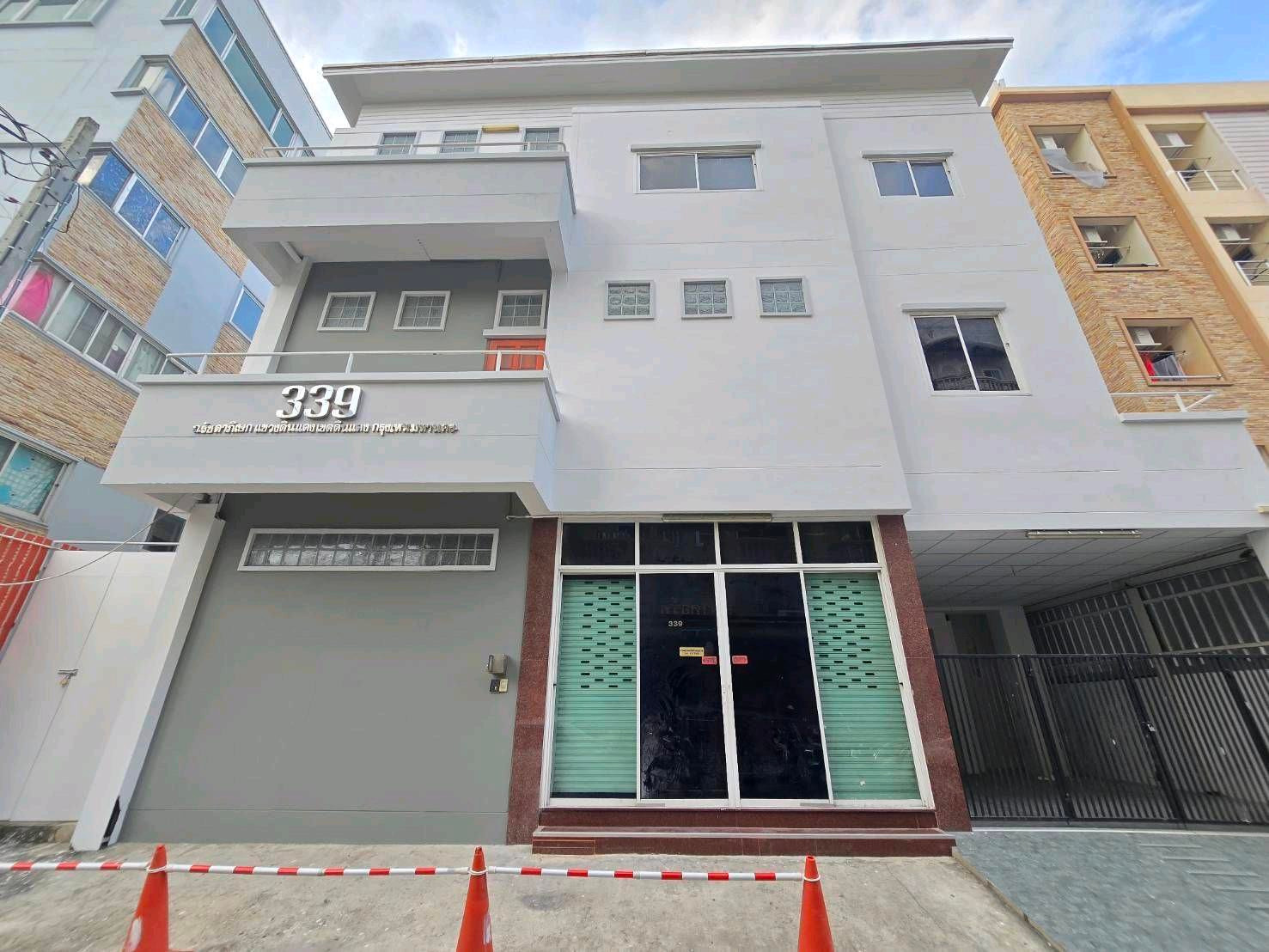 3-story building, Ratchadaphisek Road 13, rent 120,000 / month, space 629  sq m,parking, 4-5 cars. – รูปที่ 4