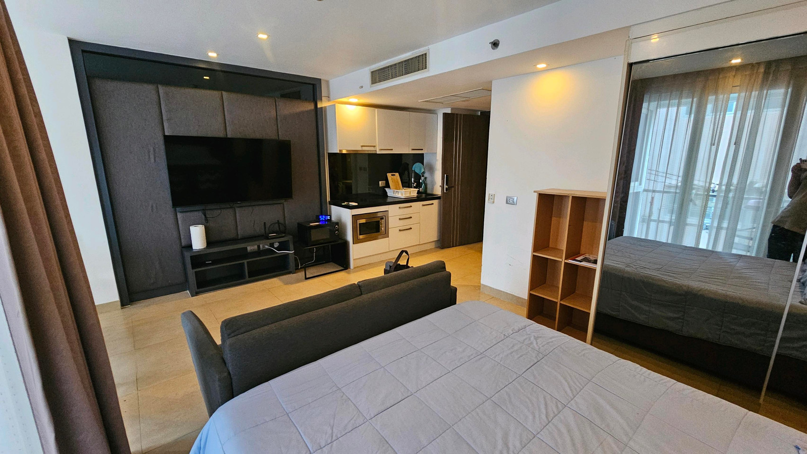 ด่วน ขายขาดทุนเกือบ 9 แสนบาท ขายและให้เช่า Centara Avenue Residence Pattaya ซื้อมาเกือบ3 ล้าน ขายเพียง 1.99 ล้านบาท พิเศษ เช่า 15,555 บาท/เดือน ด่วน ขายขาดทุนเกือบ 9 แสนบาท ขายและให้เช่า Centara Avenue Residence Pattaya ซื้อมาเกือบ3 ล้าน ขายเพียง 1.99 ล้านบาท พิเศษ เช่า 15,555 บาท/เดือน