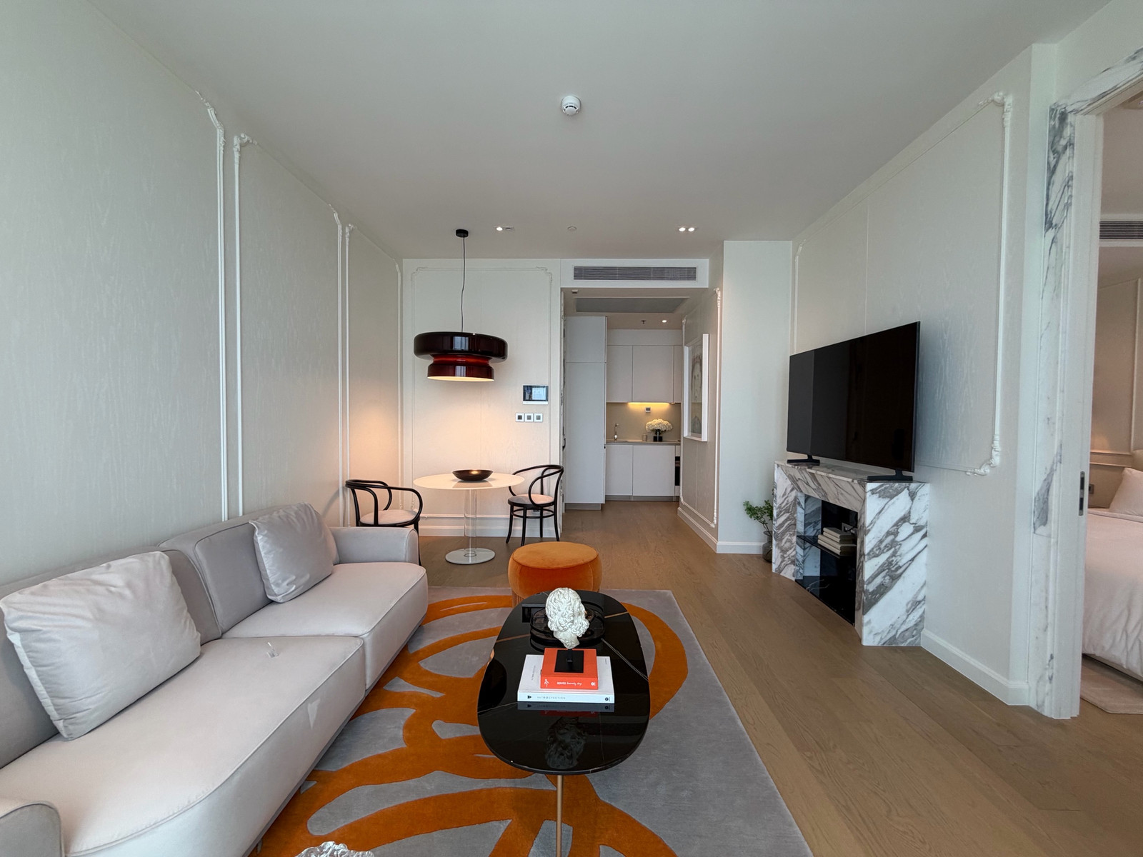 📍ซื้อตรงกับโครงการ🔥For Sale The strand thonglor 1 Bed 50.91 Sq.m. Selling Price : 14,800,000🔥 Call/Line : 0954597992 📍ซื้อตรงกับโครงการ🔥For Sale The strand thonglor 1 Bed 50.91 Sq.m. Selling Price : 14,800,000🔥 Call/Line : 0954597992
