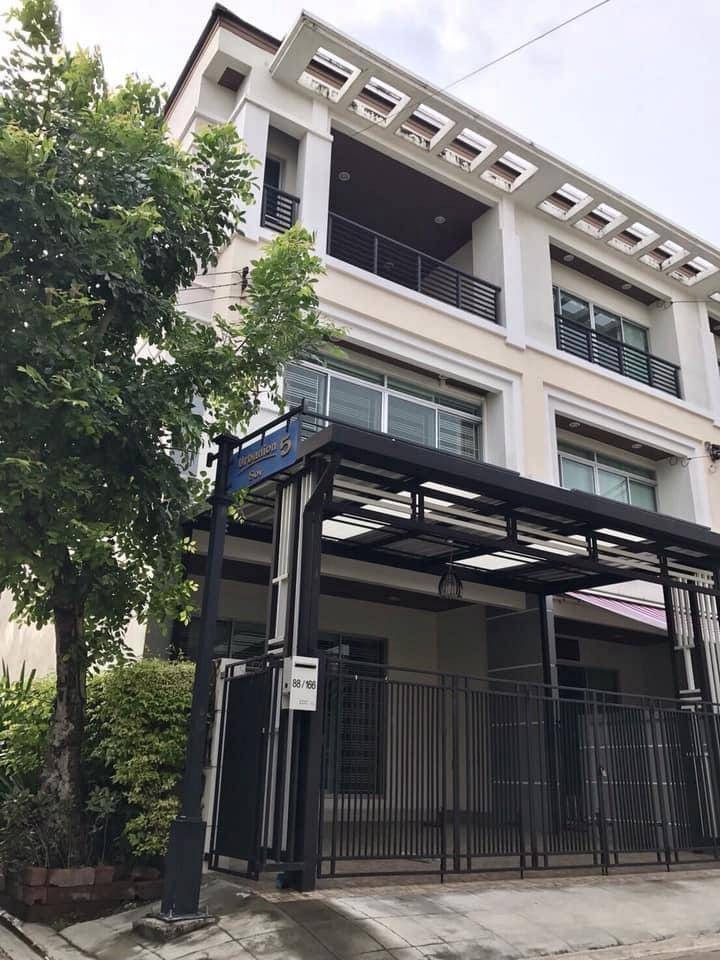 🎉House for rent, Baan Klang Muang Sathorn-Taksin Urbanion ✨ @BTS Wutthakat 350m 🚆 Good location, fully furnished, ready to move in, only 29,000/month 💰