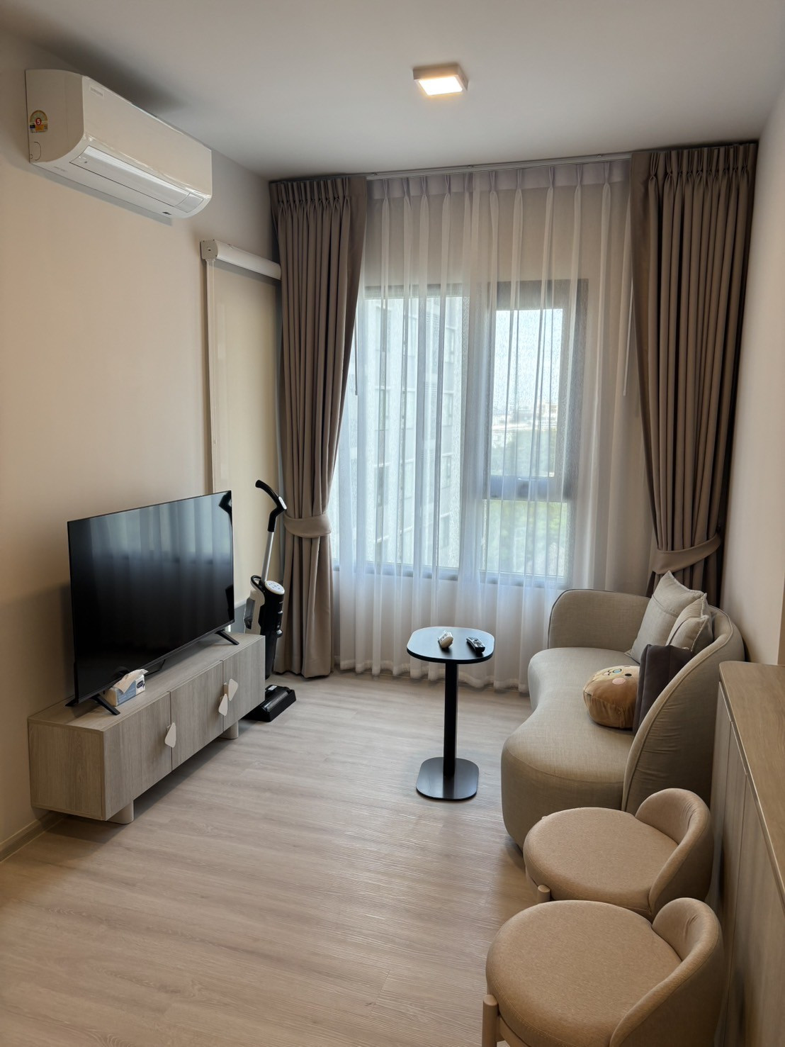 RC091426 Condo 1 bed for rent at COBE Ratchada-Rama 9 near MRT Cultural Center. RC091426 Condo 1 bed for rent at COBE Ratchada-Rama 9 near MRT Cultural Center.