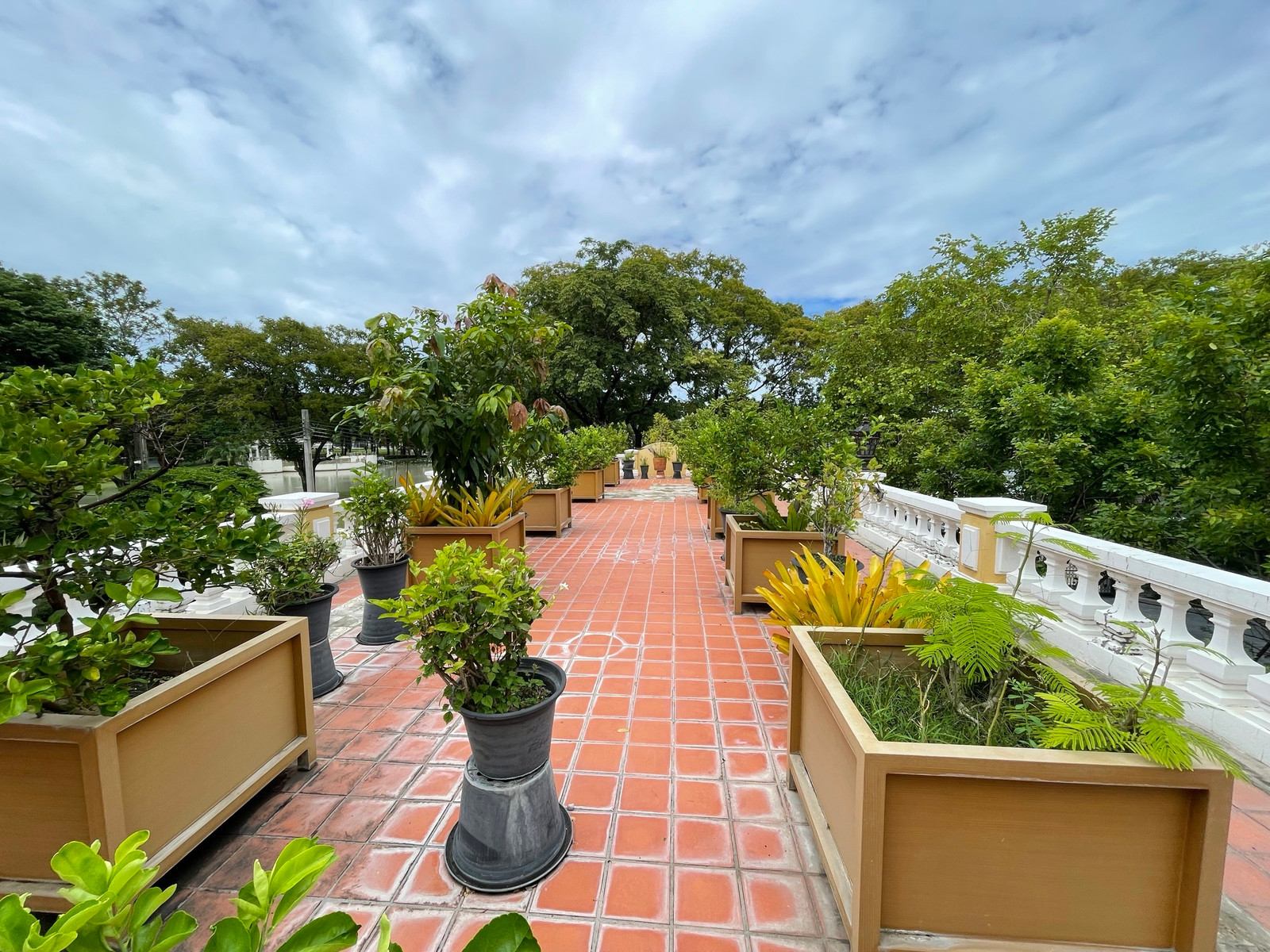 ขายบ้านเดี่ยวหรู ในหมู่บ้านนันทวัน ศรีนครินทร์ ขนาด 338 ตารางวา วิวทะเลสาบ – รูปที่ 2