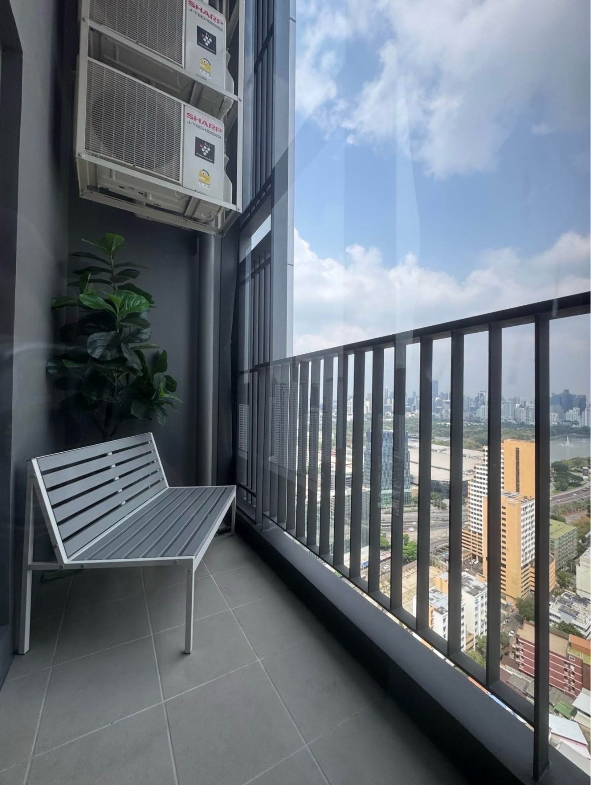 🔥For Rent🔥2b1b  🚩LIFE Rama4 - Asoke ✅Pls Call ✅+66972422655