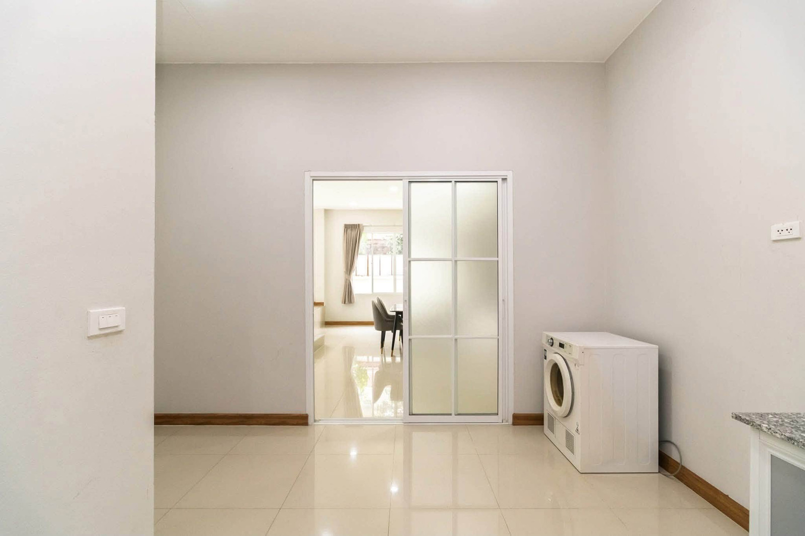 🏡 ปล่อยเช่า บ้านลลิล อินเดอะพาร์ค วัชรพล–พหลโยธิน – รูปที่ 2
