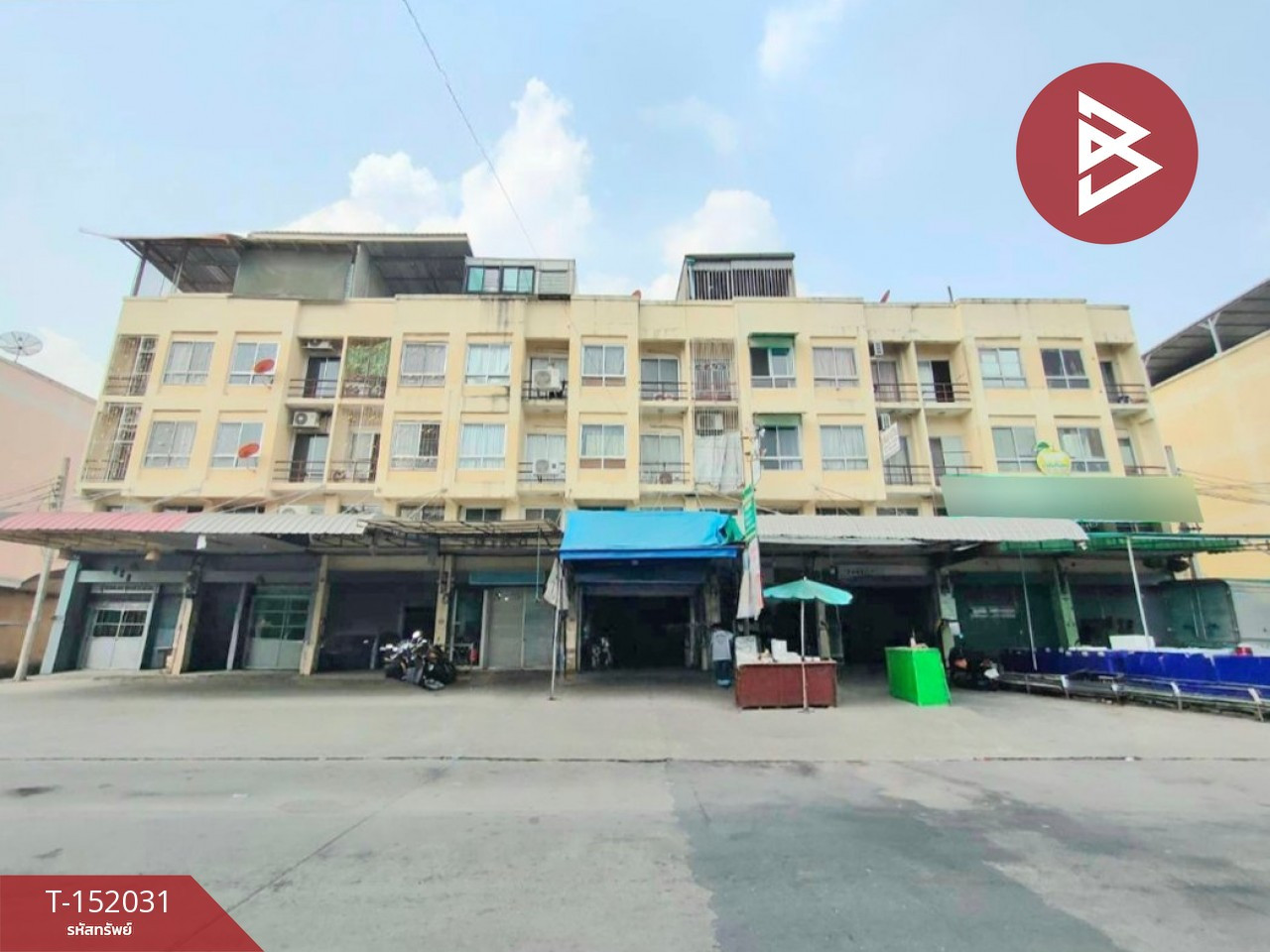 Commercial building for sale Nakhon Romklao Square Project, Lat Krabang, Bangkok Commercial building for sale Nakhon Romklao Square Project, Lat Krabang, Bangkok
