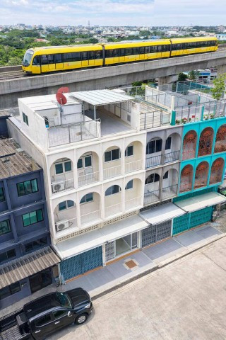Vejthani Hospital Lat Phrao 103-113 3-4Beds Near MRT Bang Kapi 599m. For Rent 4 Storey Office and Vejthani Hospital Lat Phrao 103-113 3-4Beds Near MRT Bang Kapi 599m. For Rent 4 Storey Office and