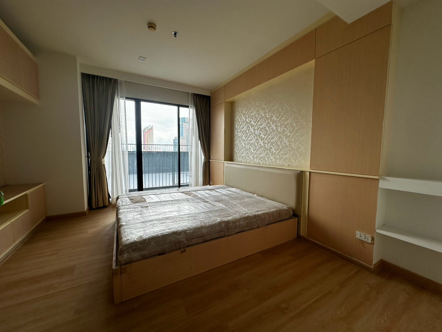 🔥  FOR RENT :  Noble  Reflex  Condo  🔥🔥 