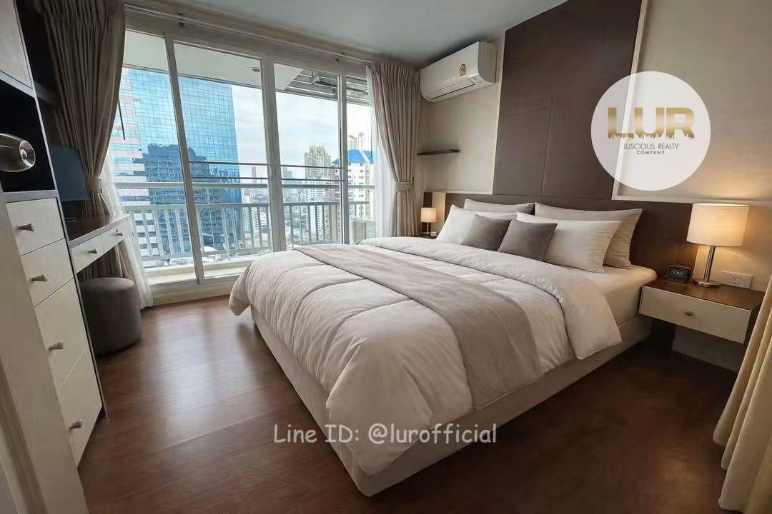 Condo for rent in the heart of Asoke, high floor, city view, near MRT Sukhumvit | Grand Park View Asoke