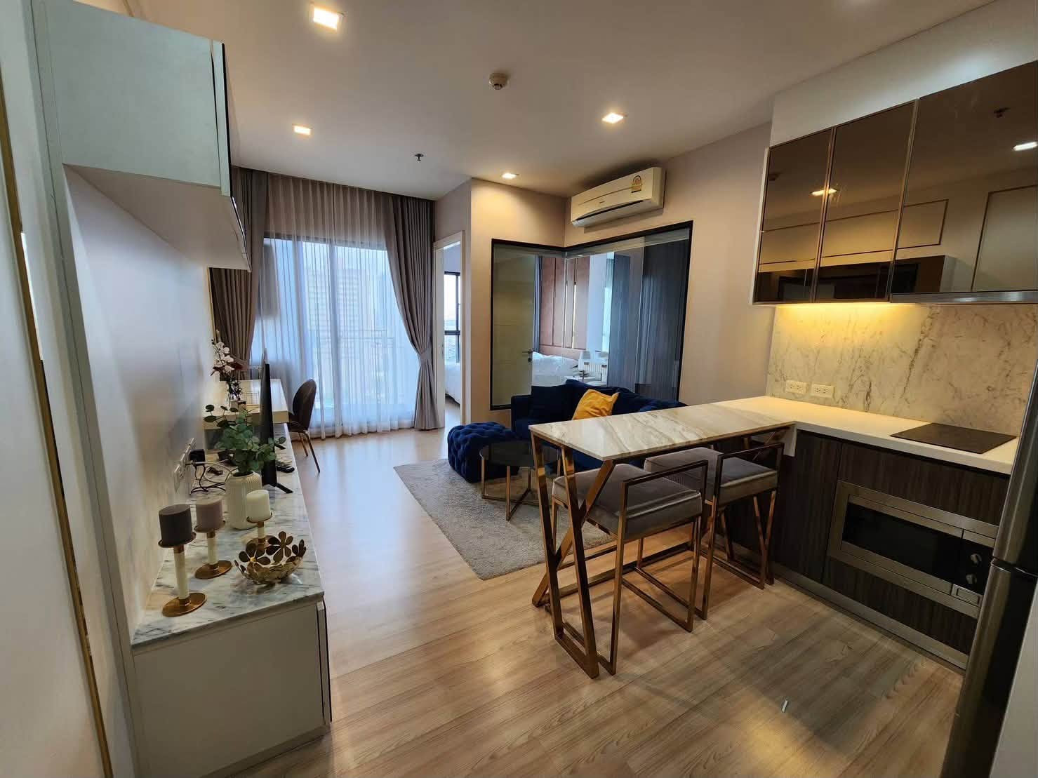 FOR RENT 📍 Urbano Absolute Sathon-Taksin Rental Price: 20,000 THB / month FOR RENT 📍 Urbano Absolute Sathon-Taksin Rental Price: 20,000 THB / month