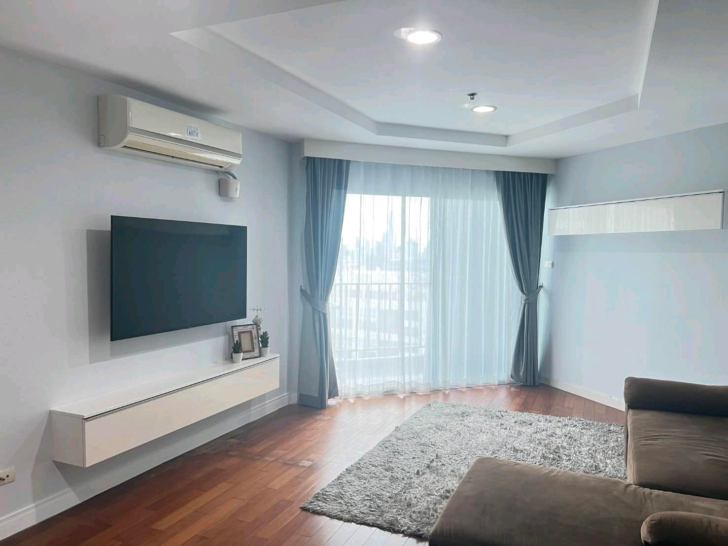ขายคอนโด Belle Grand Rama9 ราคาพิเศษ 7.5 ล้านบาท ขายคอนโด Belle Grand Rama9 ราคาพิเศษ 7.5 ล้านบาท